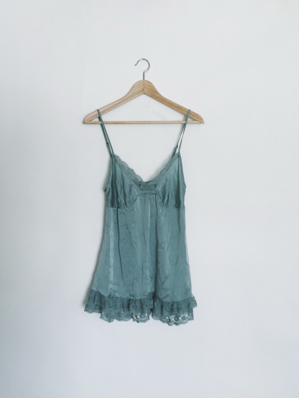 Victoria Secret 100% Silk Teal/Slate Blue Lace Ribbon Slip Size M